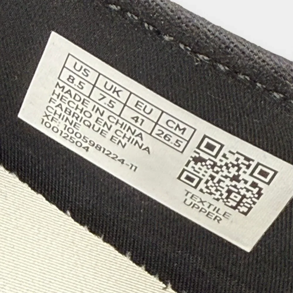 TOMS Baja Slip-On Triple Black Canvas Sneakers (10012504)